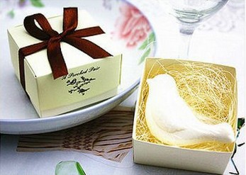 free-shipping-cheap-sale-2013-cool-novelty-personality-wedding-favors-and-gifts-mini-Soap-love-font.jpg
