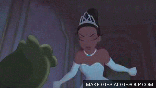 princess-and-the-frog-kiss-o.gif