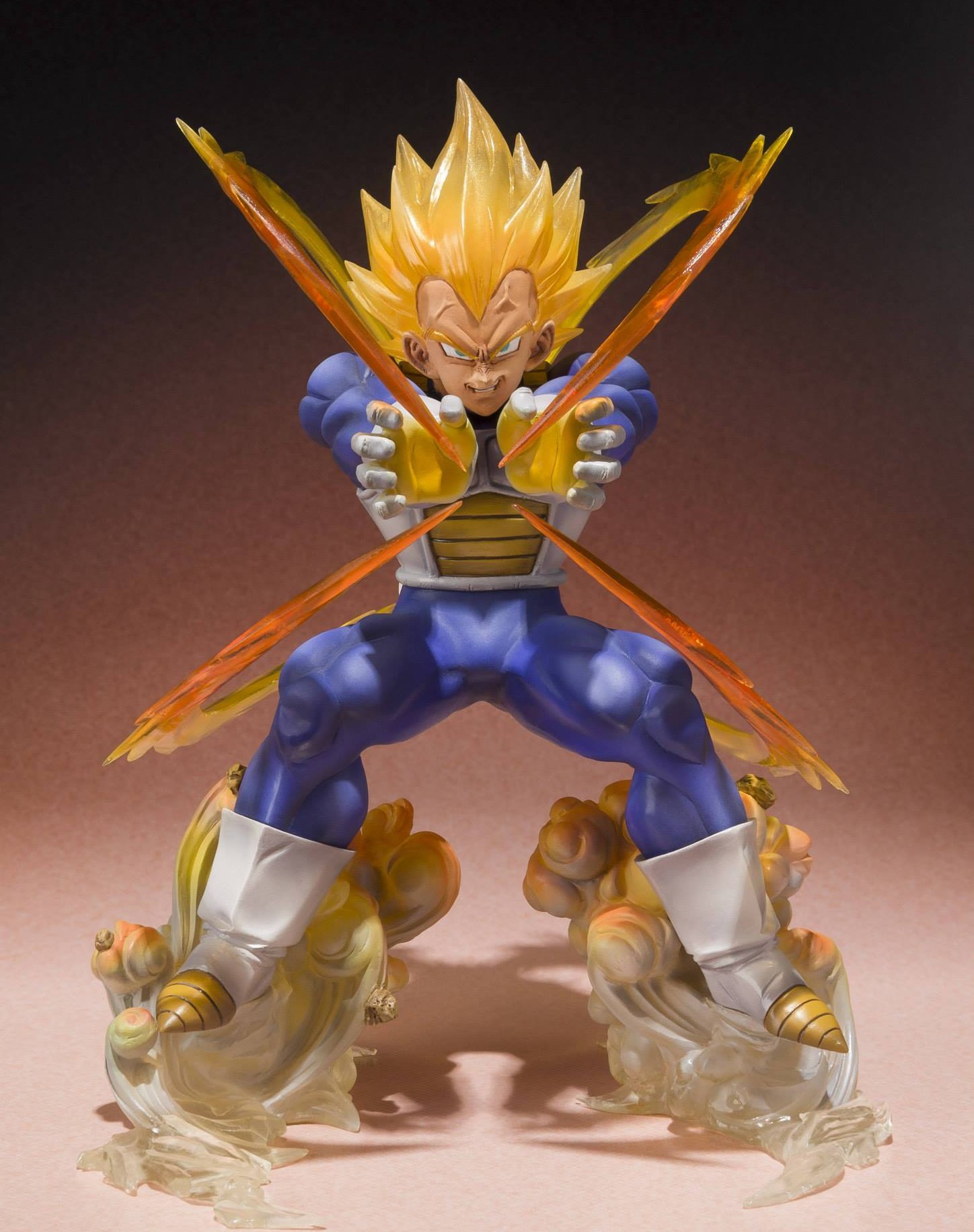 Figuarts-Zero-Dragonball-Z-Super-Saiyan-Vegeta-Action-Figure-Bandai-2014-e1385139742985.jpg