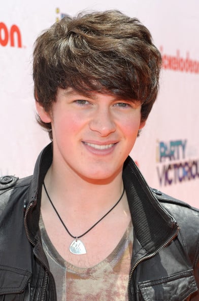 Brad+Kavanagh+Nickelodeon+iParty+Victorious+qTEYidVFbcql.jpg