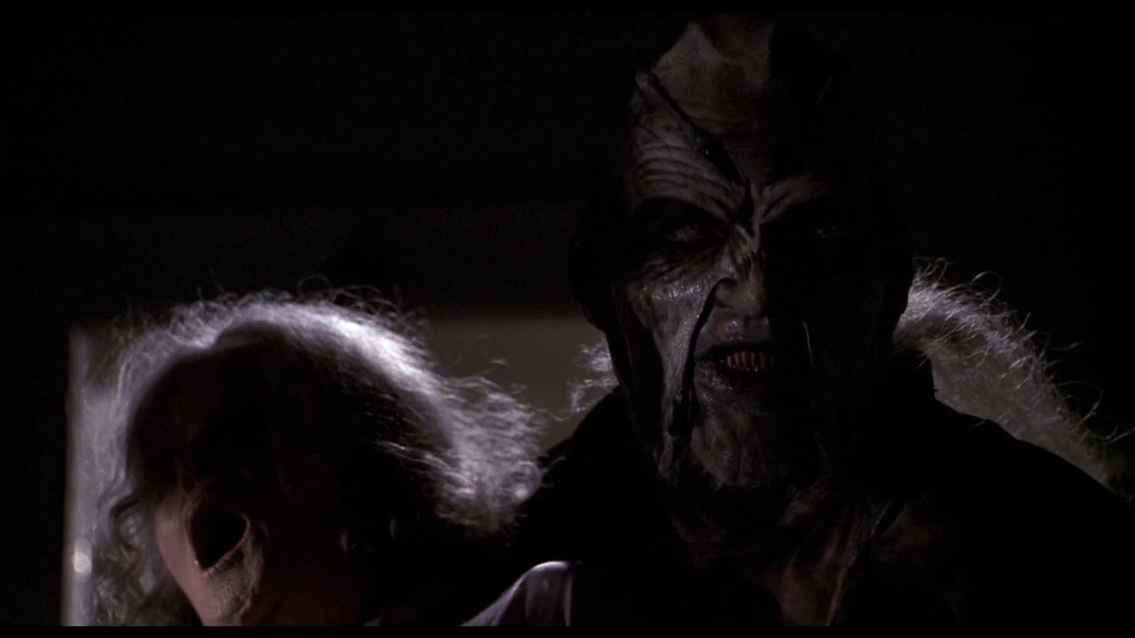 JEEPERS-CREEPERS-1-2001-1080p-LATINO-mkv-snapshot-00-56-47-20.jpg